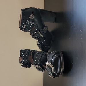 Freebird by Steven 'Violet' Sandals in Black Size 7 NWOB